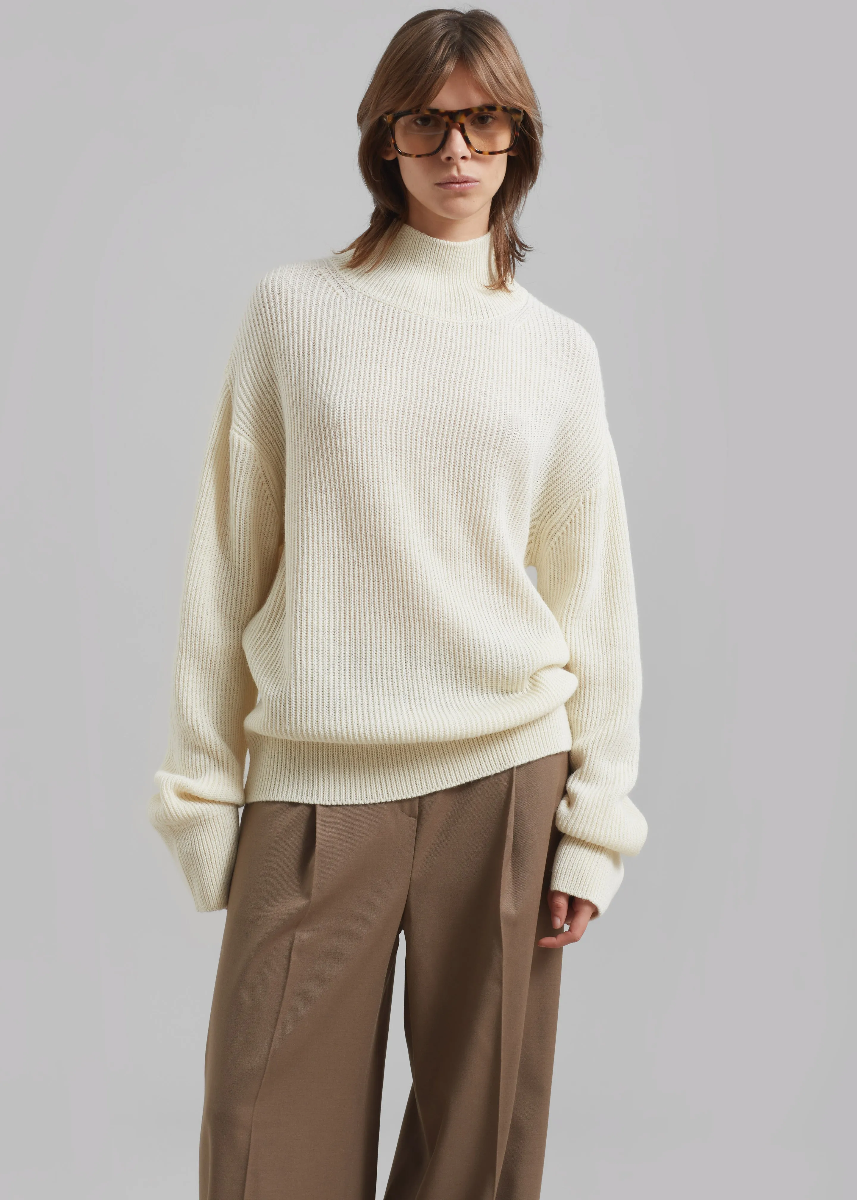 Amomento Turtleneck Pullover - Ecru